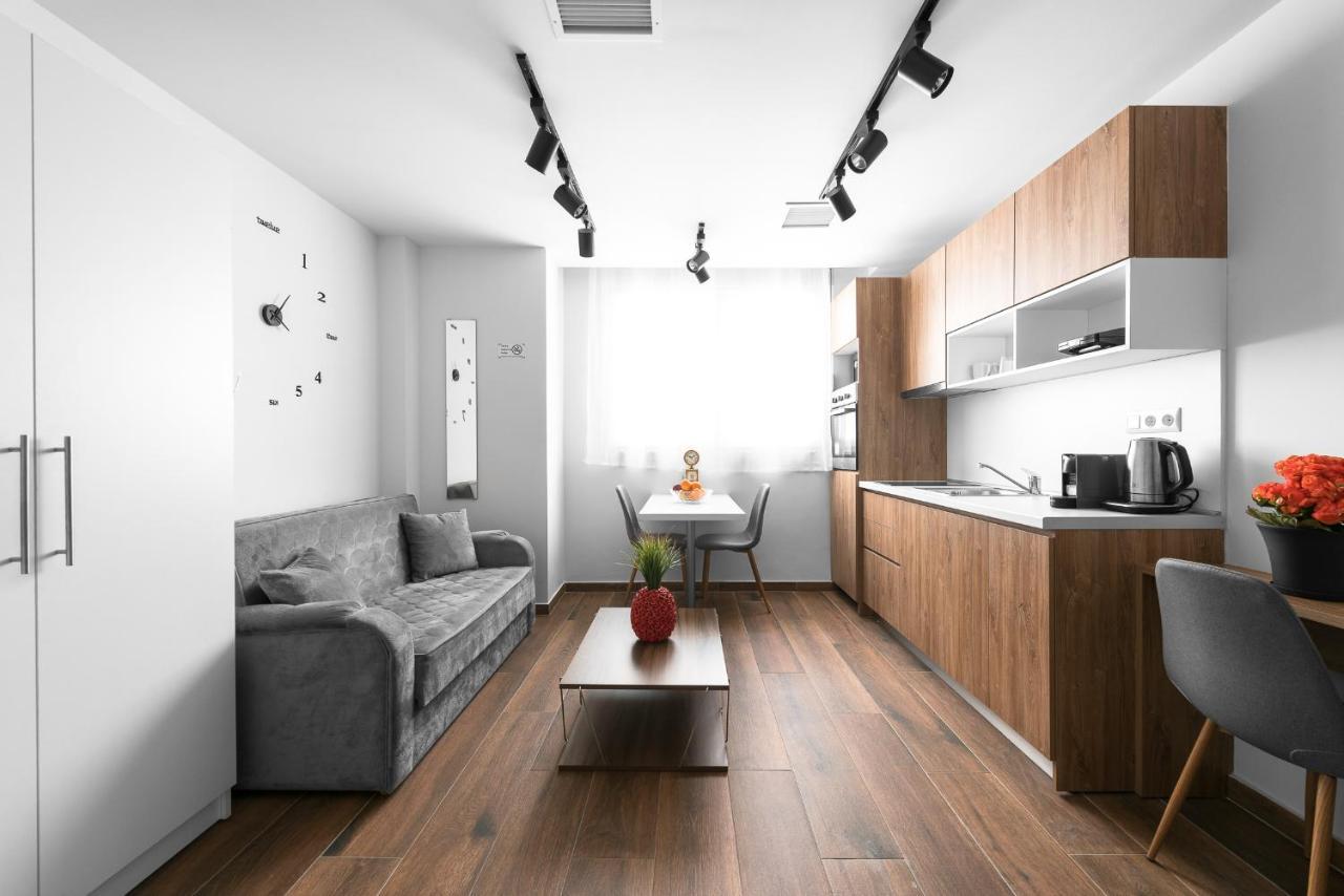 Ultima, Nilie Hospitality Mgmt Thessalonique