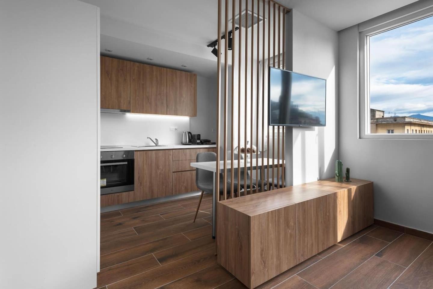 Ultima, Nilie Hospitality Mgmt Thessalonique